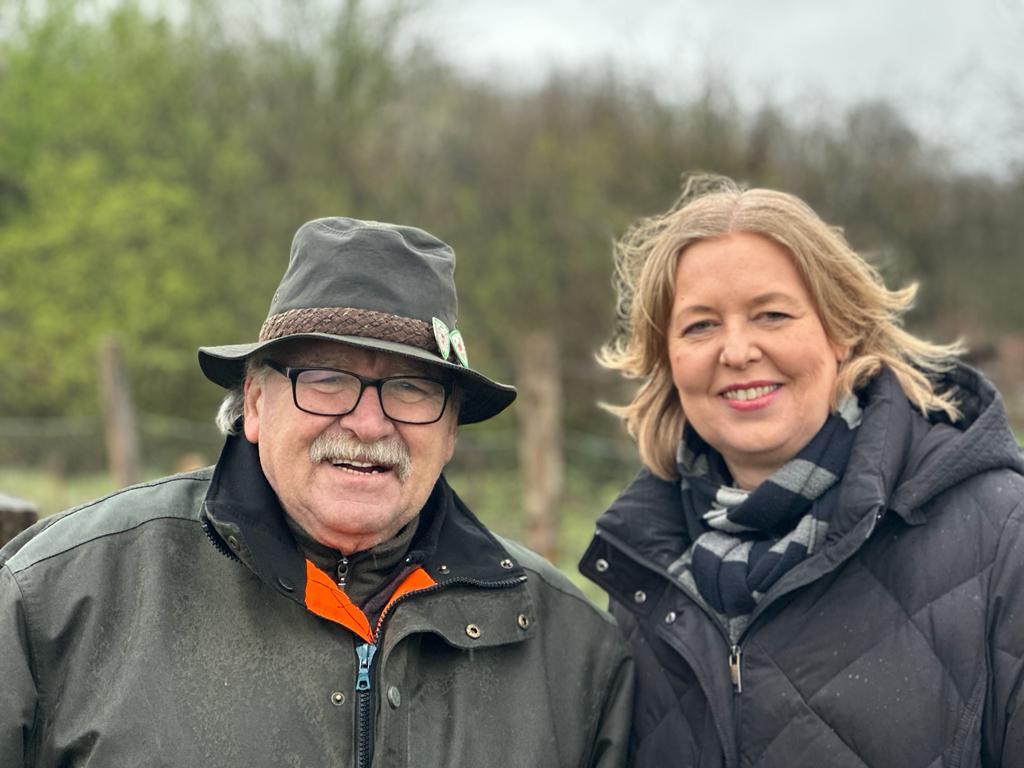 Ottmar Birke mit B&auml;rbel Bas